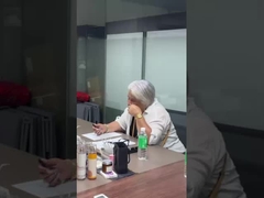 लंबे समय तक रहने वाली अच्छी गंध, इत्र तेल की सुगंध